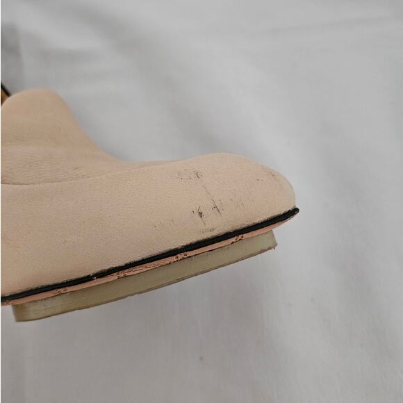 L.A.M.B. Tan Nude Black Leather Dice Pump sz 9M Minimalist Glam Y2K 2000s Basic - Picture 10 of 11